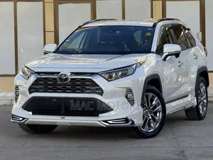 Toyota RAV4 2020 White