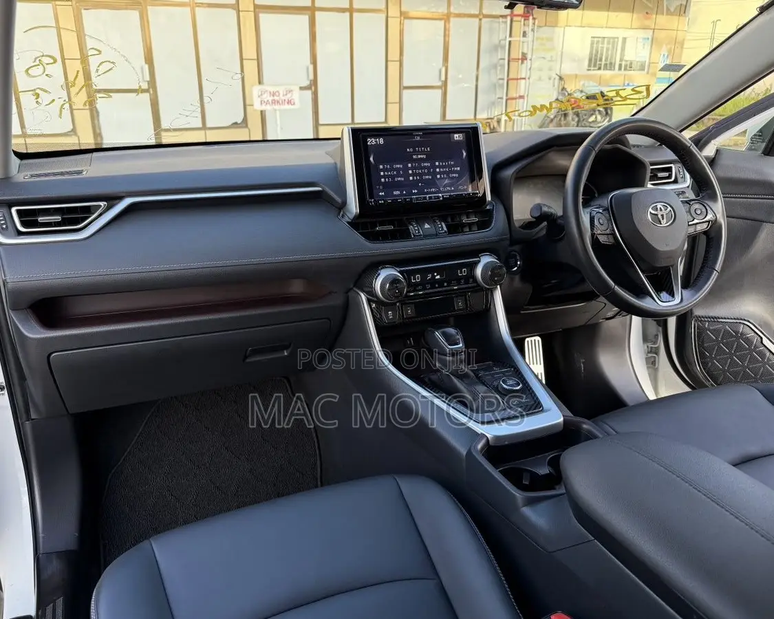 Toyota RAV4 2020 White