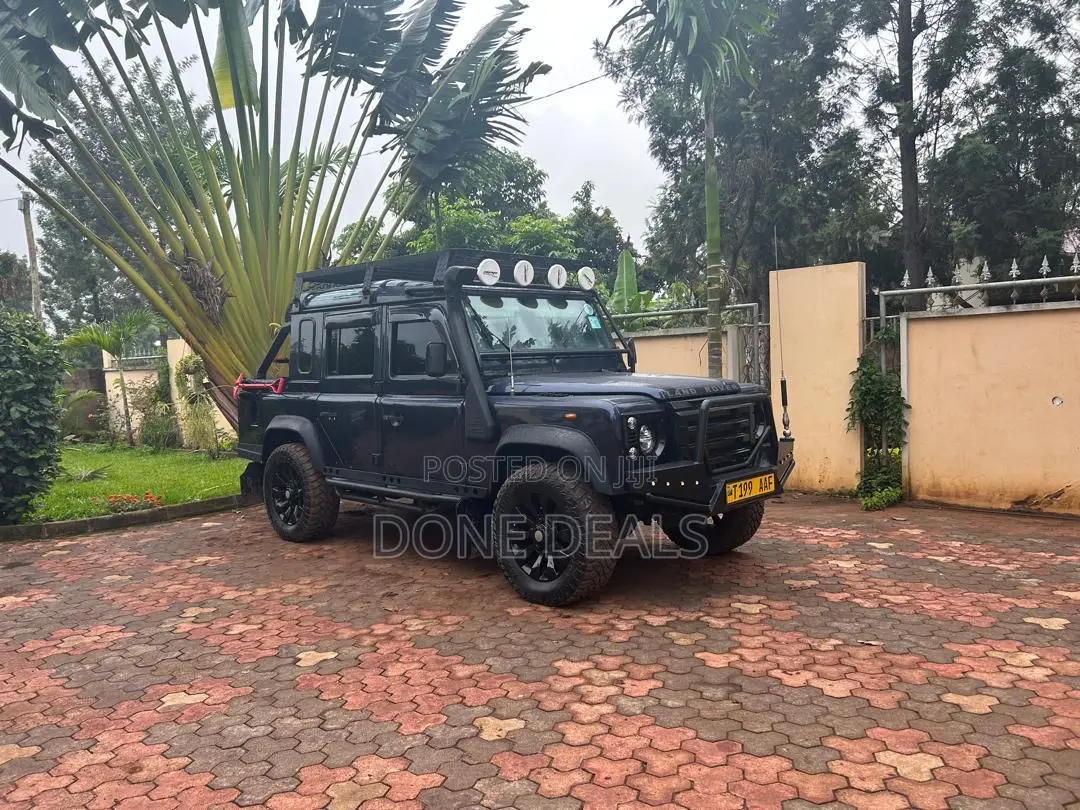 Land Rover Defender 1997 Black