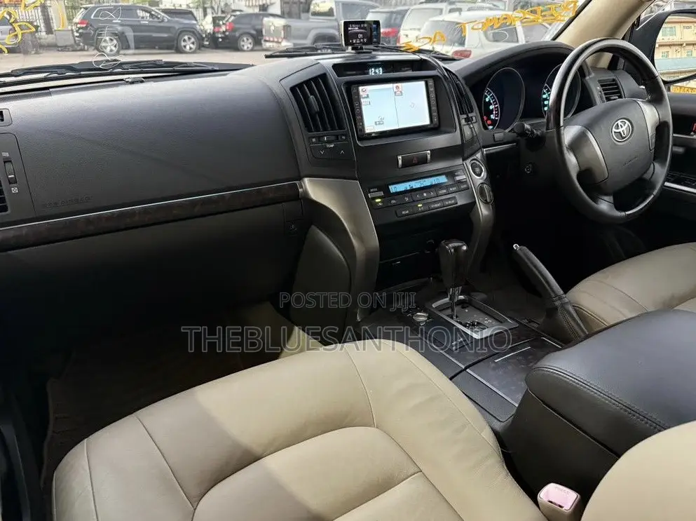 Toyota Land Cruiser 2008 Black