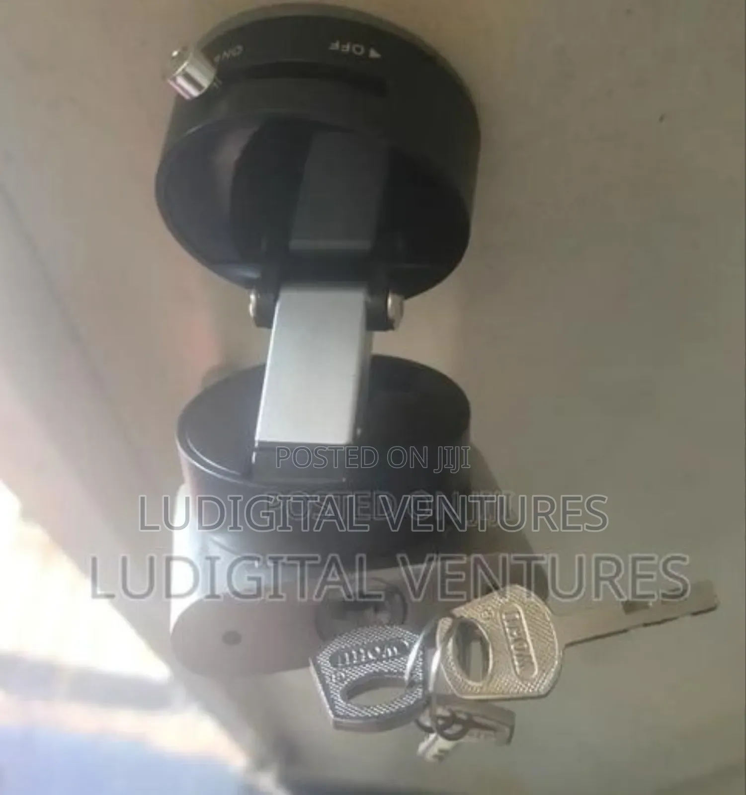 Strong Magnetic Phone Holder / Stand.