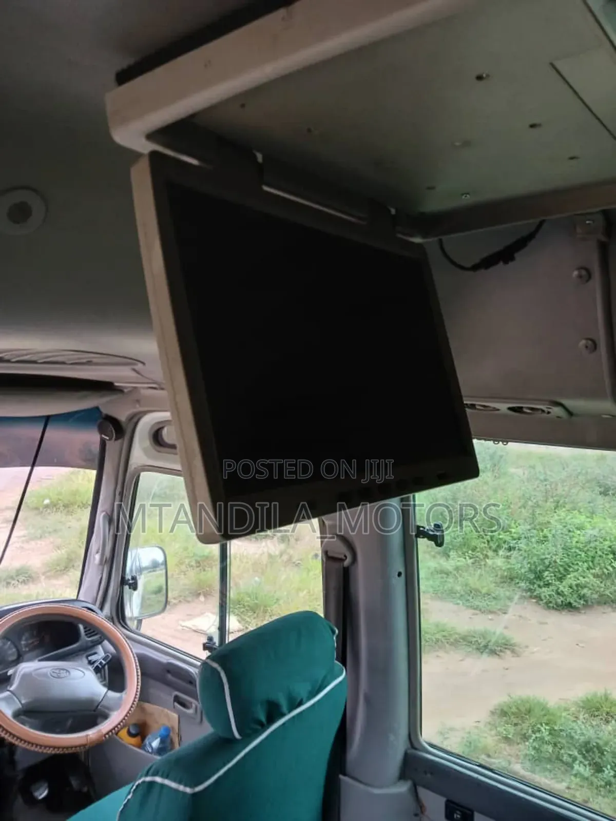 Toyota Coaster 2002 White
