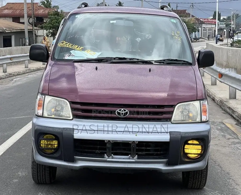 Toyota TownAce Noah 1999 Burgundy