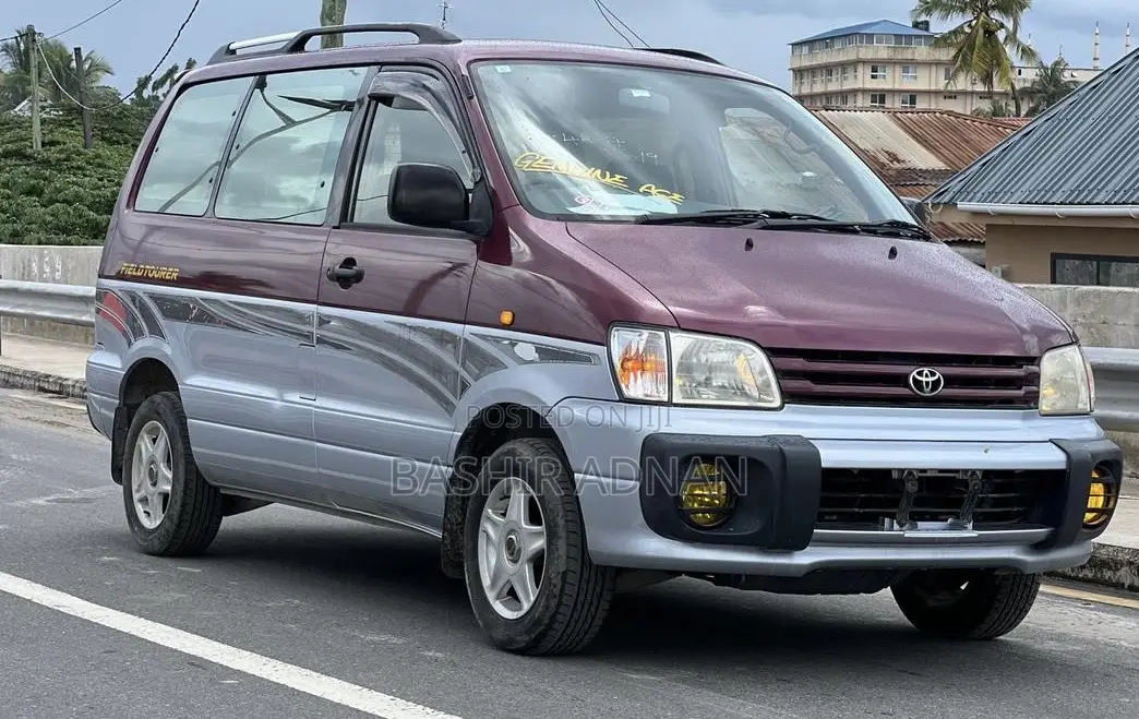 Toyota TownAce Noah 1999 Burgundy