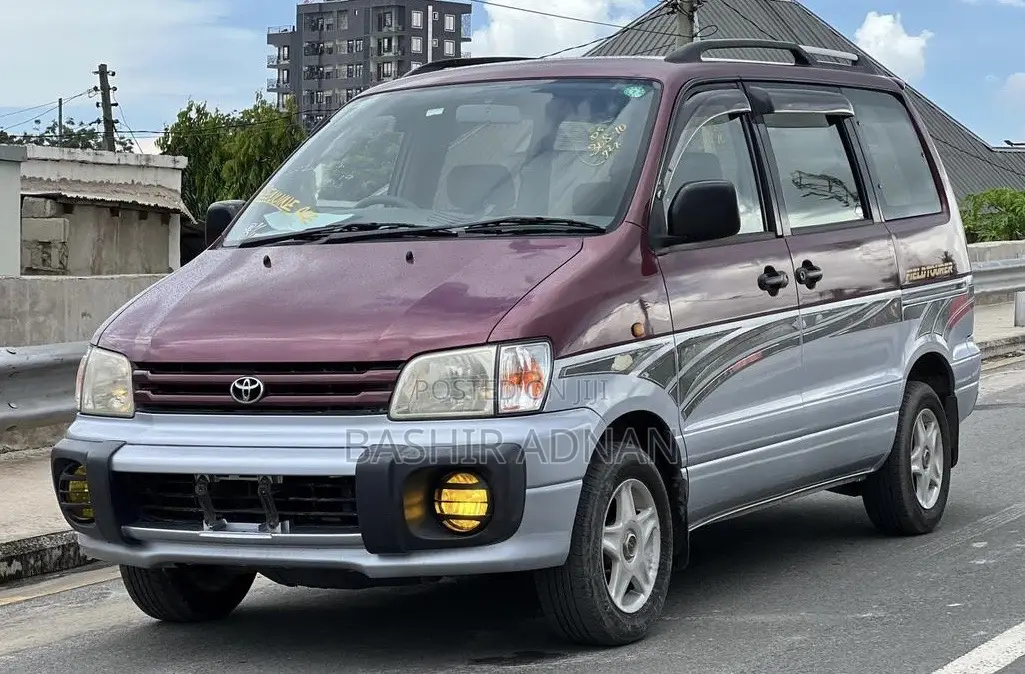 Toyota TownAce Noah 1999 Burgundy
