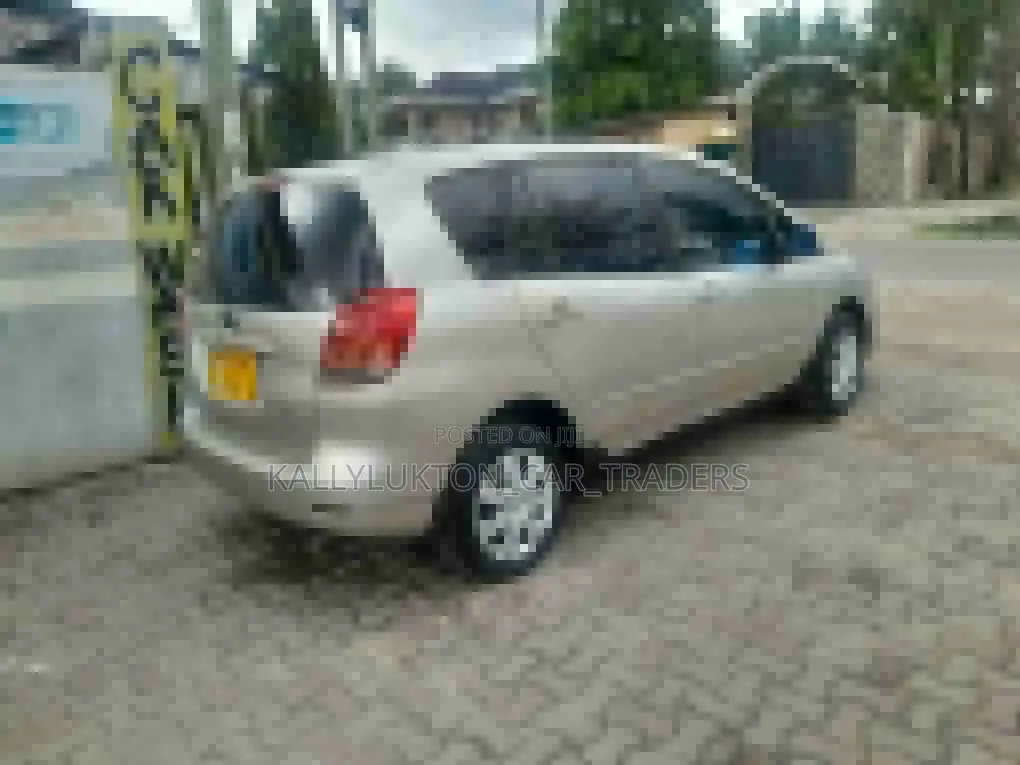 Toyota Corolla Spacio 2005 Silver