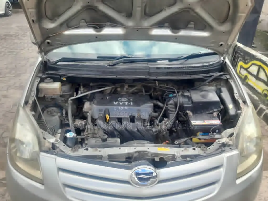 Toyota Corolla Spacio 2005 Silver
