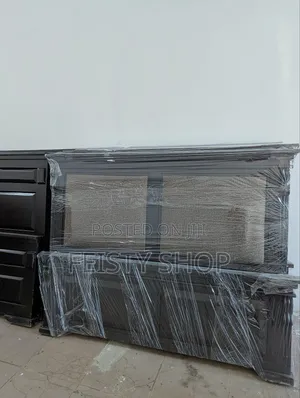 Wooden Bed Classic Size 5*6