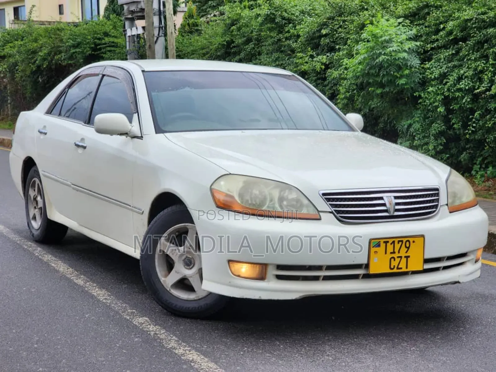 Toyota Mark II 2.5 AWD 2000 White