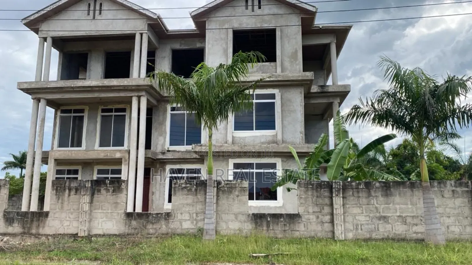3bdrm Block of Flats in Mbweni for sale