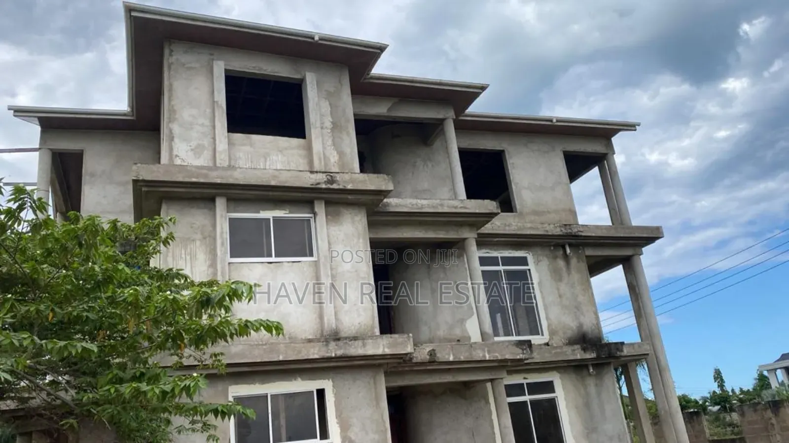 3bdrm Block of Flats in Mbweni for sale