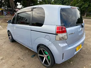 Toyota Spade 1.3 2012 Silver
