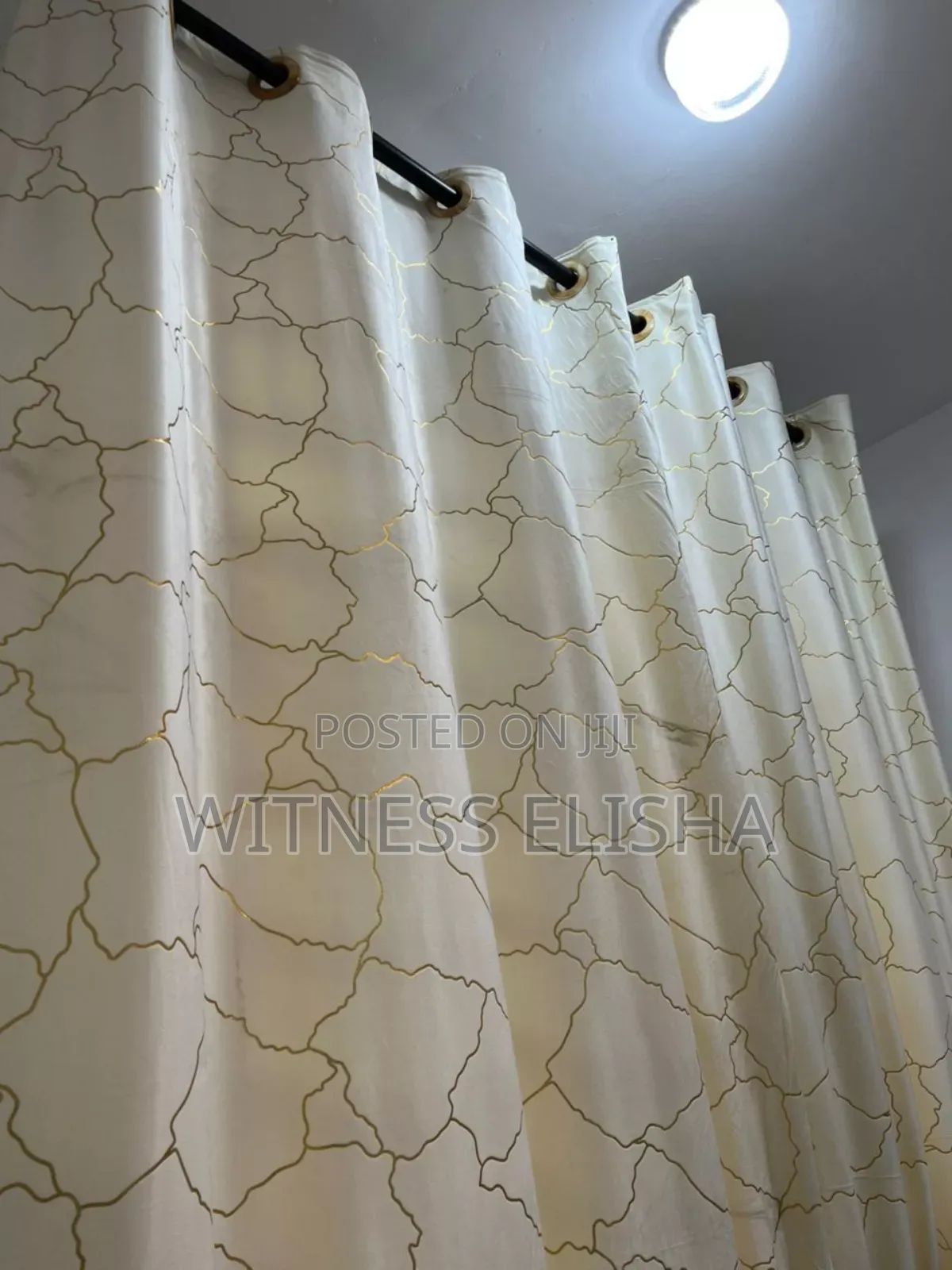 Single Master Bedroom Airbnb- Sinza