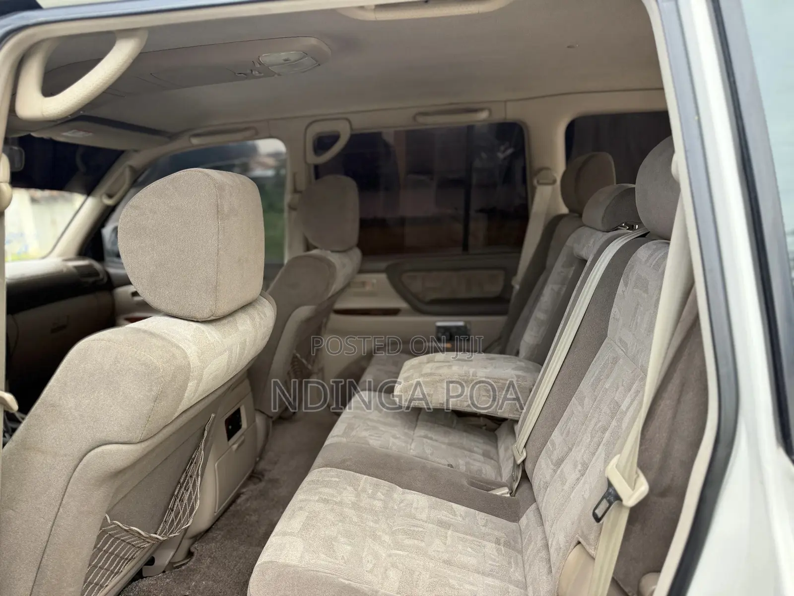 Toyota Land Cruiser 2005 White