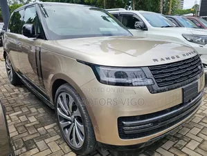 Land Rover Range Rover Vogue 2023 Gold