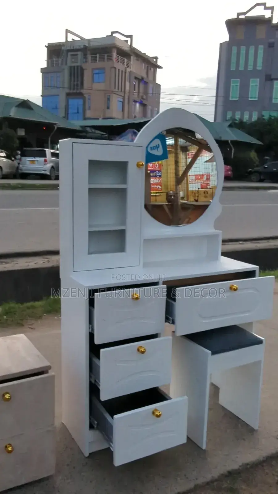 Dressing Table Circle Mirror