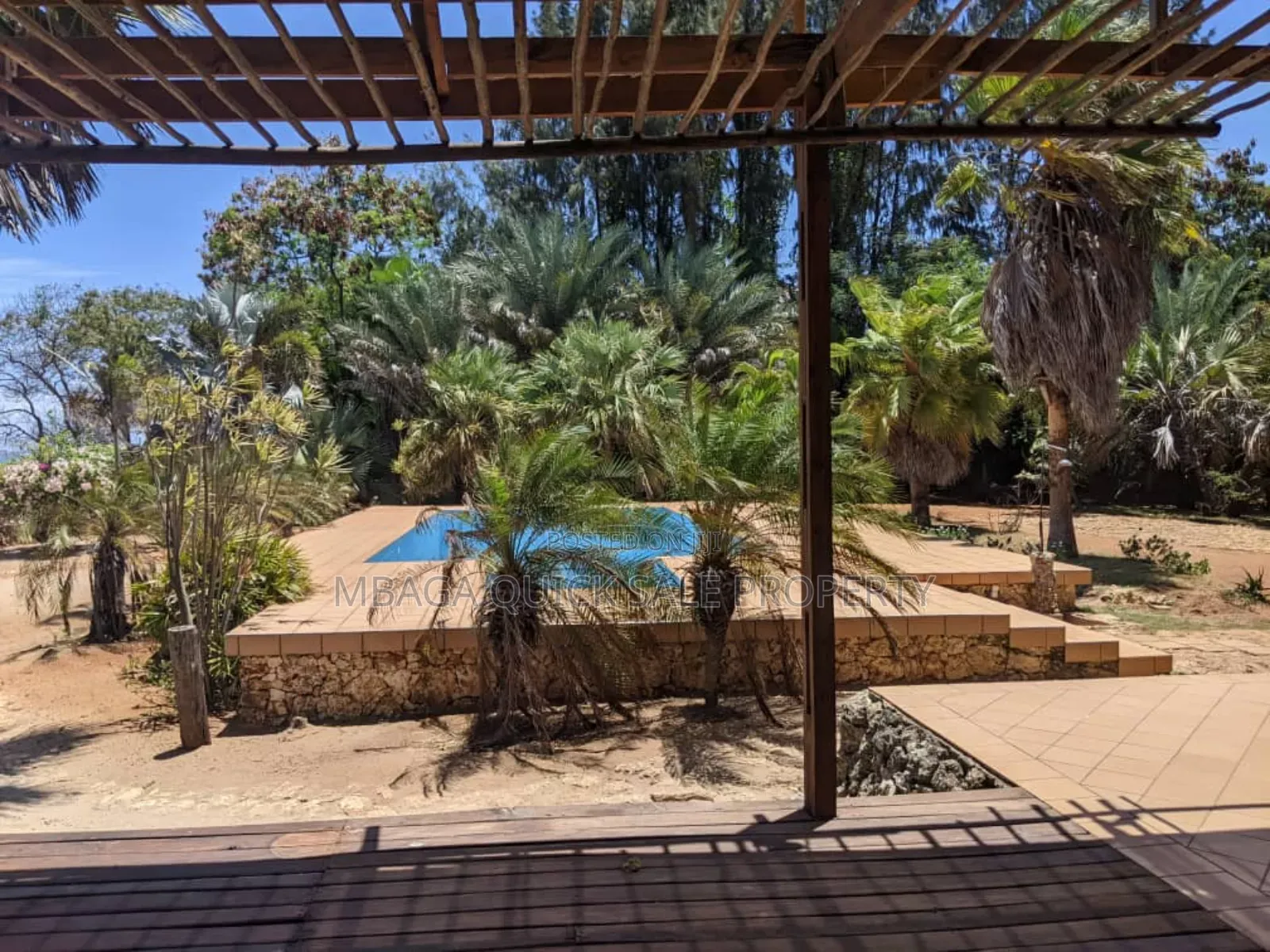 5bdrm House in Mbez Beach, Mbezi for sale