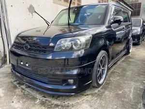 Toyota Corolla Rumion Hatchback 1.5 FWD 2010 Black