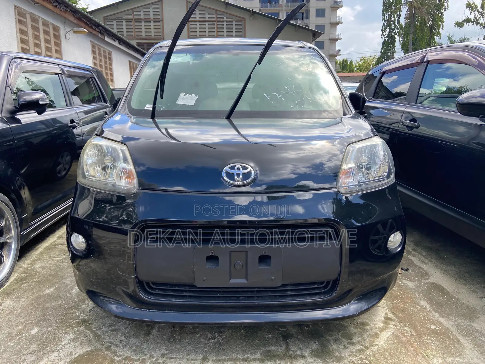 Toyota Porte 1.3 FWD 2014 Black