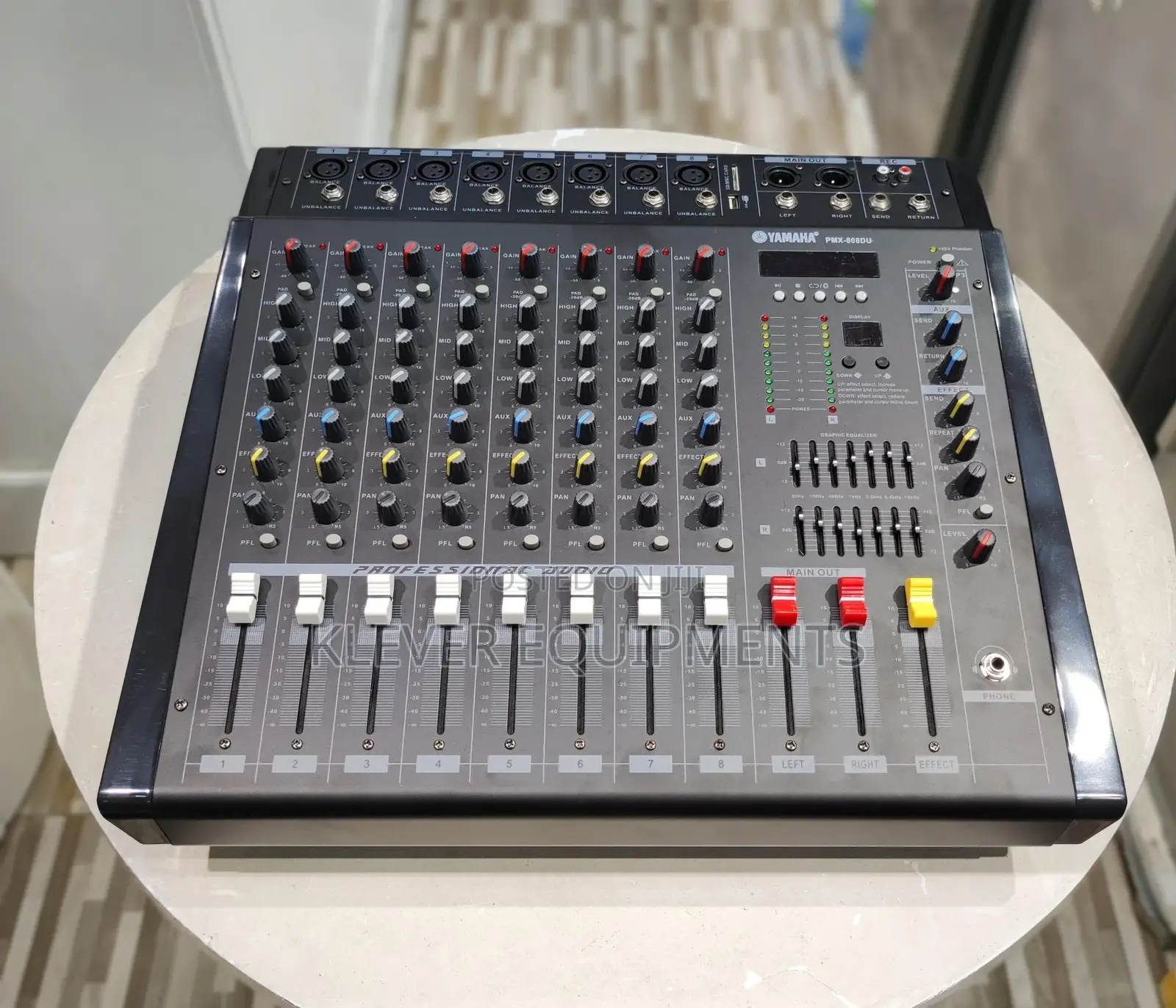 Yamaha 8 Channels Power Mixer PMX-808du