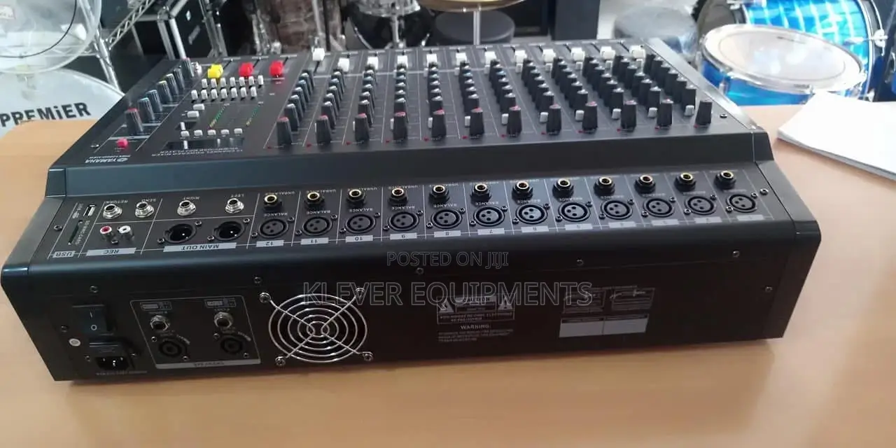 Yamaha 12channel Power Mixer PMX-1208d