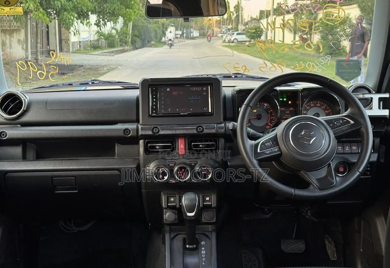 Suzuki Jimny 2020 Beige