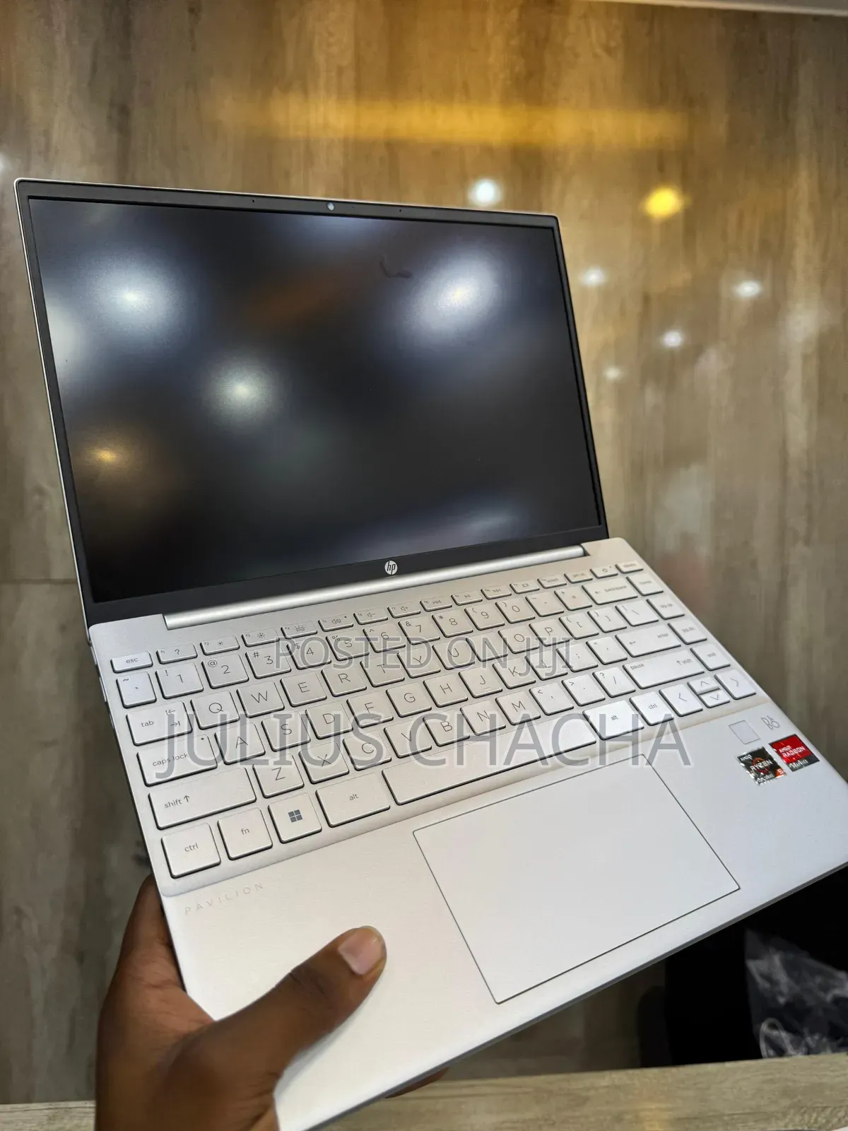 New Laptop HP Pavilion 13 16GB AMD Ryzen 5 SSD 512GB