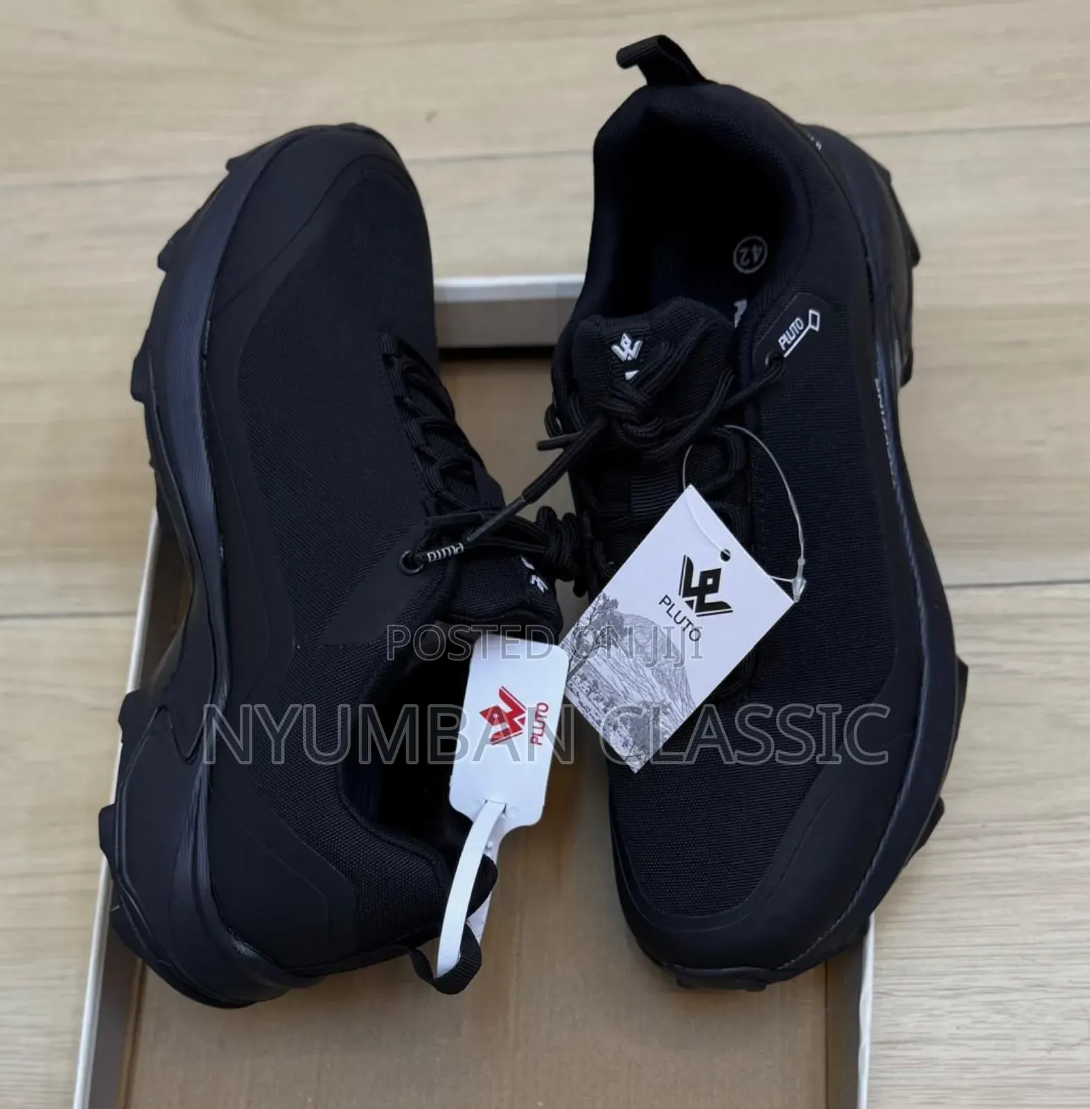 Pluto Vico Shoes