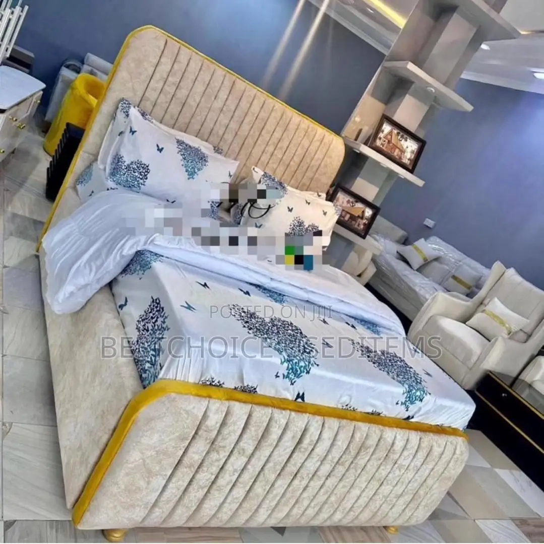 5/6 Sofa Bed Mpya Na Kizurii Sana 