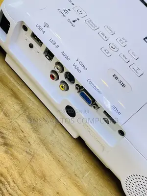 Epson Eb S18 Screen 200+ Inches