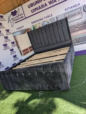 Kitandaa ,Cha Sofa Bed 5/6 Kipya Kizurii Unaongeza