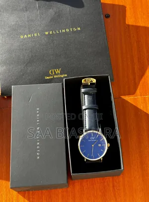Classic Daniel Wellington Watch Black Belt and Blue Fullbox