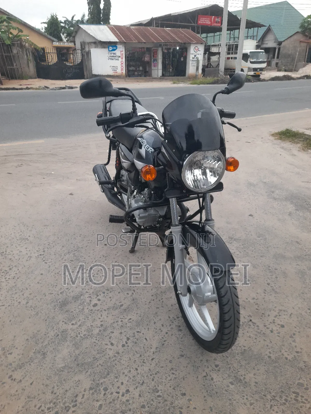 Bajaj Boxer 125 2025 Black