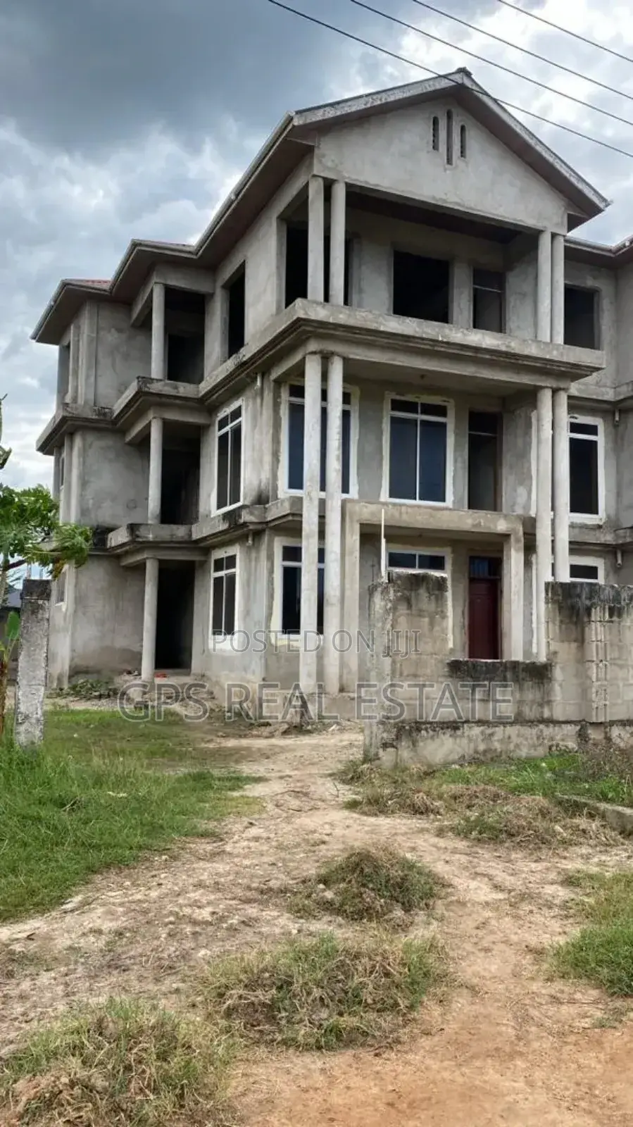 3bdrm Apartment in Mbweni Jkt, Kinondoni for sale