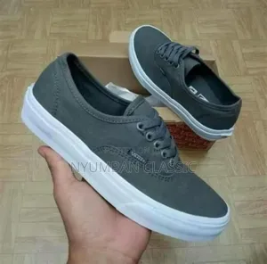 Authentic Vans Unisex