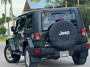 Jeep Wrangler Sahara 2010 Green