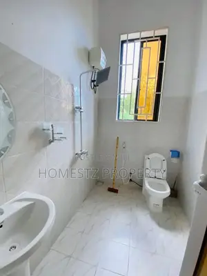 10bdrm House in Geza Ulole Beach, Kigamboni for sale