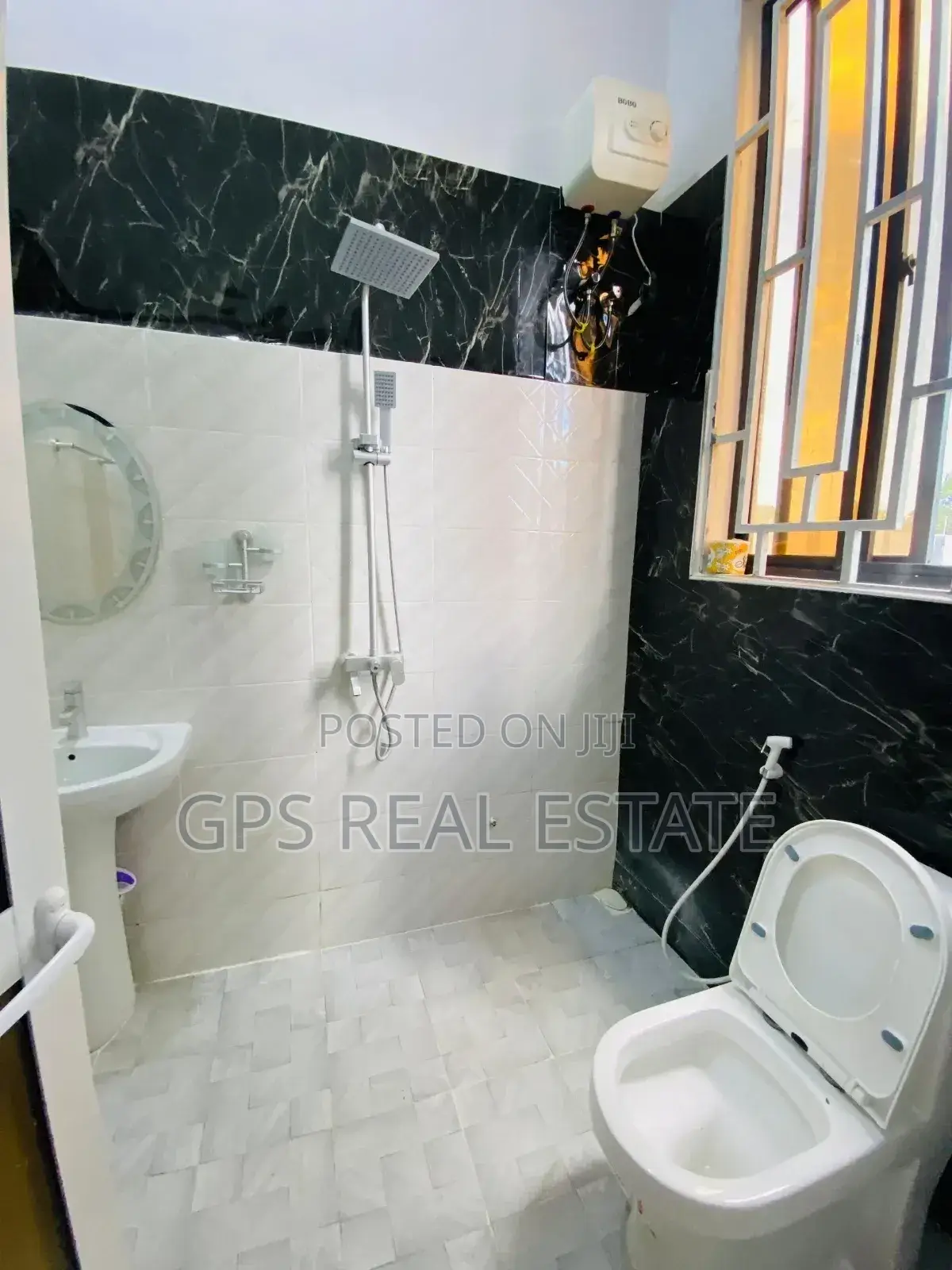 10bdrm House in Geza Ulole Beach, Kigamboni for sale