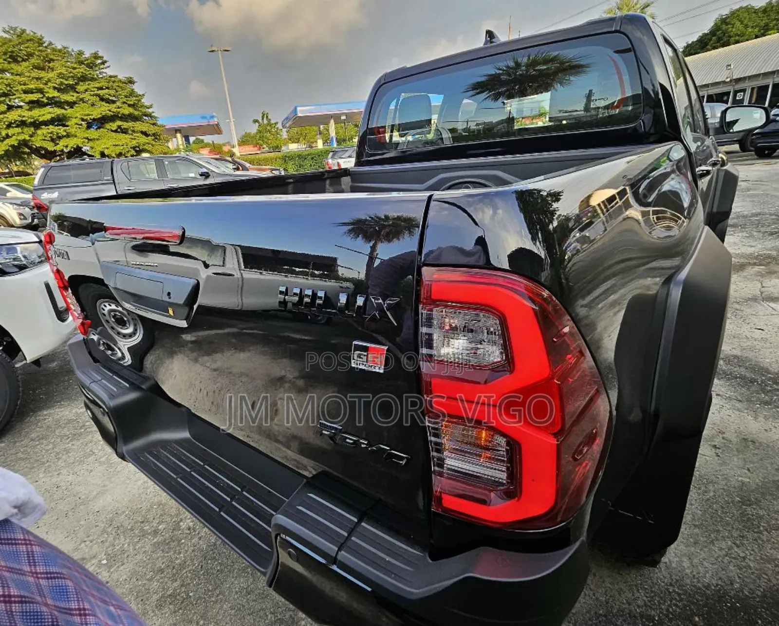 New Toyota Hilux 2024 Black