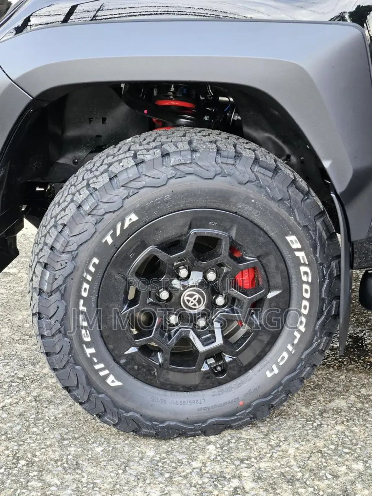 New Toyota Hilux 2024 Black