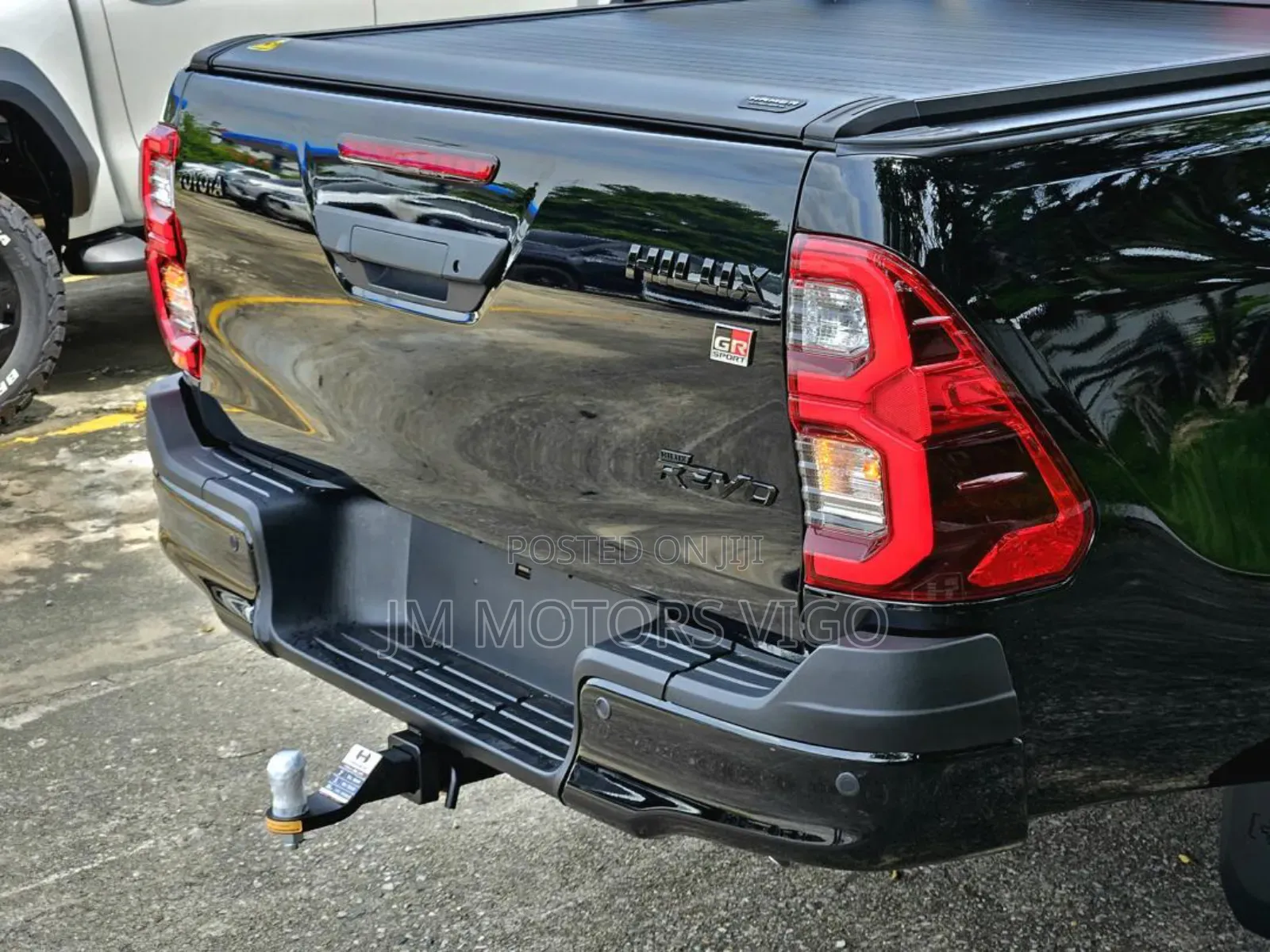New Toyota Hilux 2024 Black