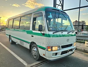 Toyota Coaster 2000 White