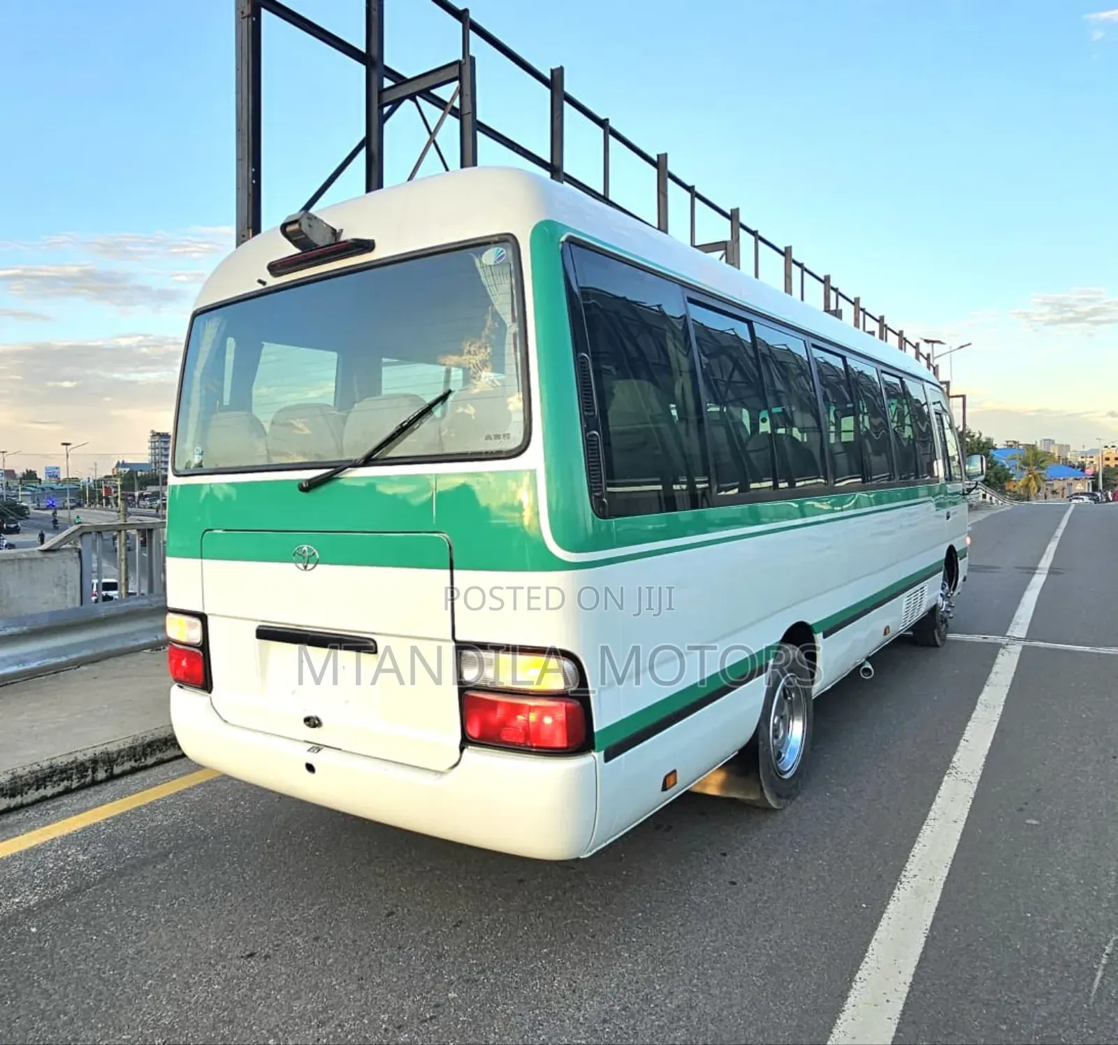 Toyota Coaster 2000 White