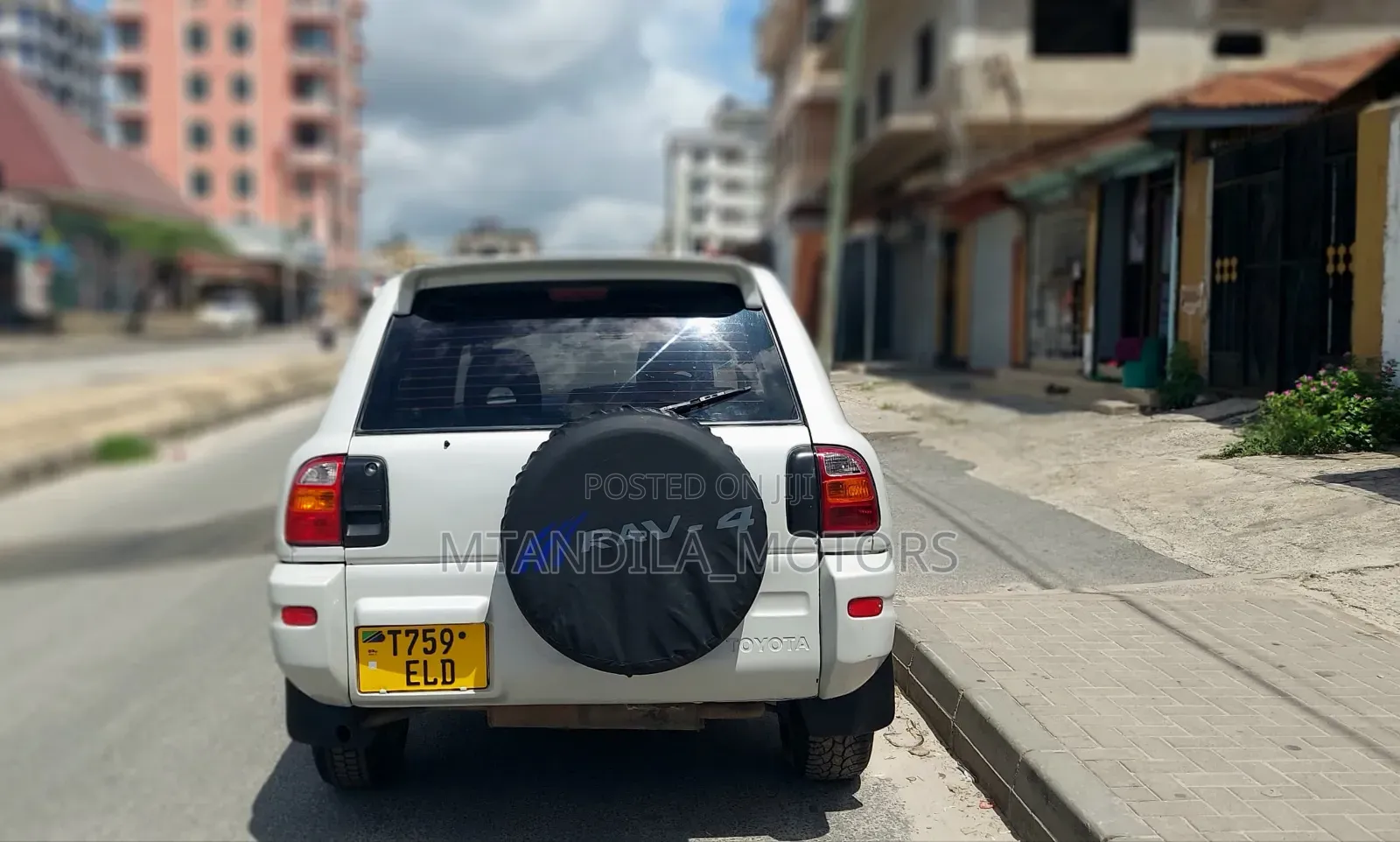 Toyota RAV4 Automatic 2000 White