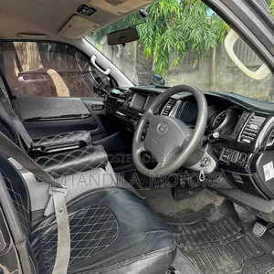 Toyota Quantum 2010 Grey