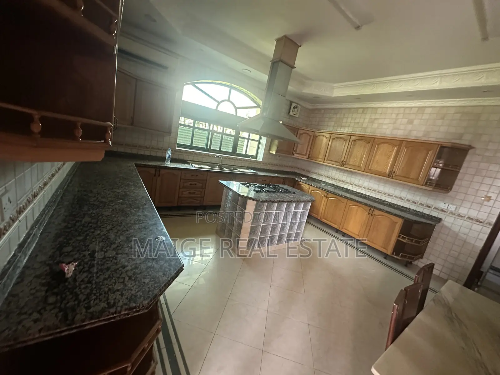 Furnished 4bdrm Villa in Oyster Bay for rent