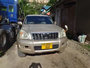 Toyota Land Cruiser Prado 2007 Gold
