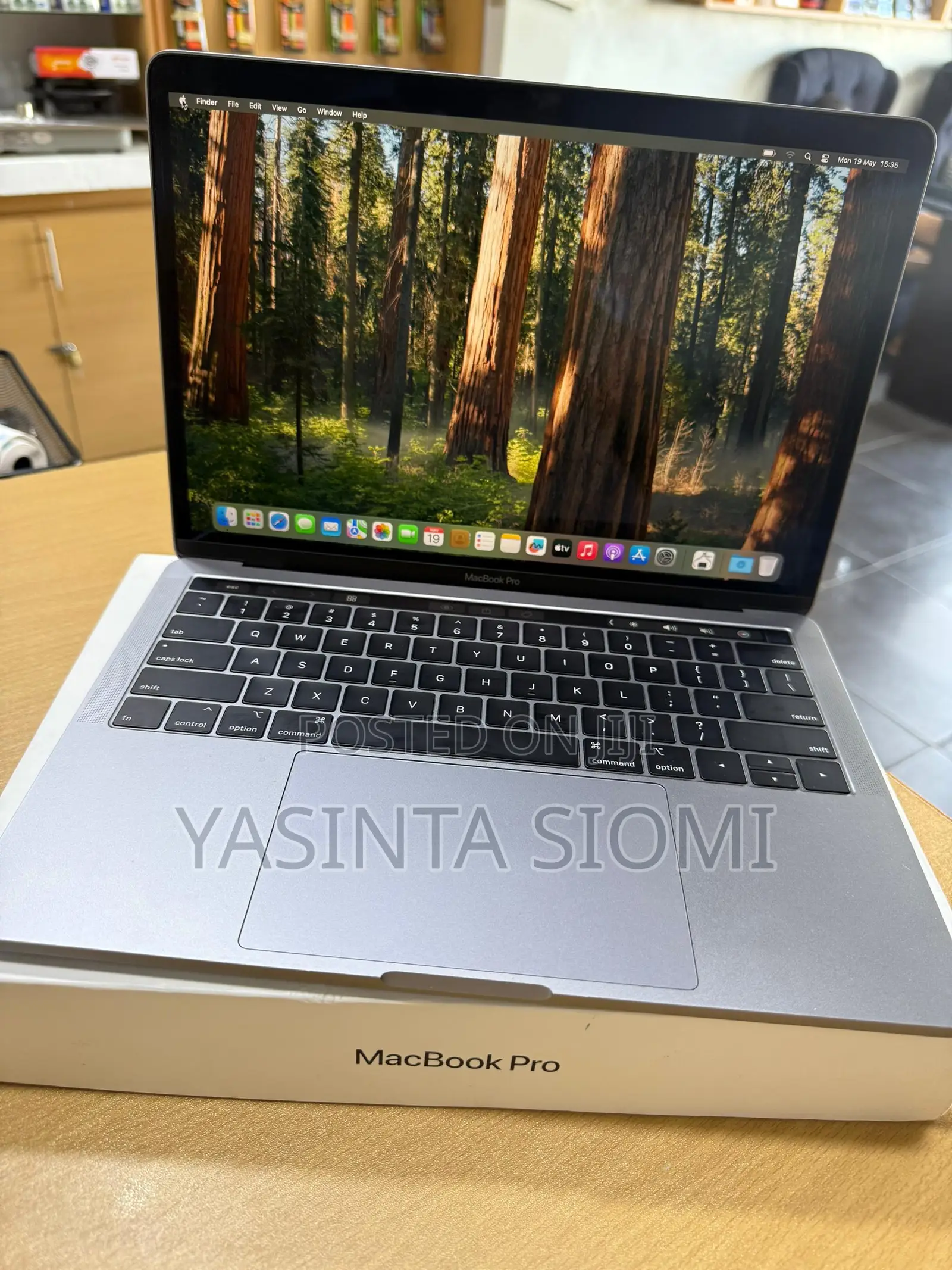 Laptop Apple MacBook Pro 2019 8GB Intel Core I5 SSHD (Hybrid) 128GB