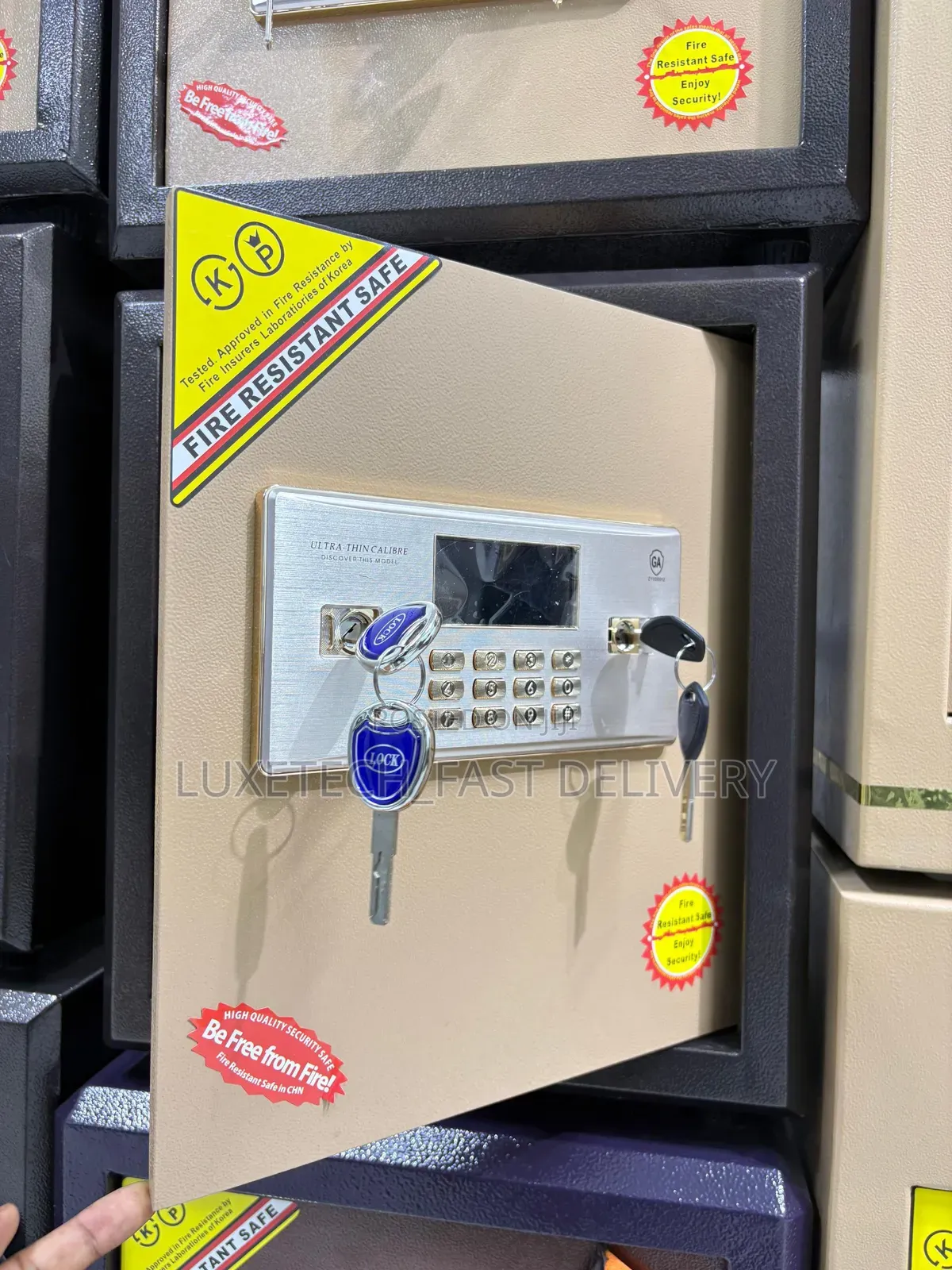 Safebox 60kg Fireproof With Digital And Key Locking System