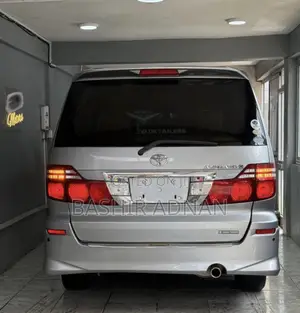 Toyota Alphard 2.4 Petrol FWD 2008 Gray